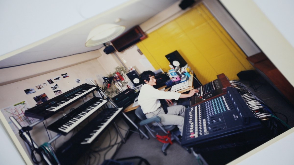 Yoshinari Nashiki, founder of Nash Music Library working at the studio around the startup phase.